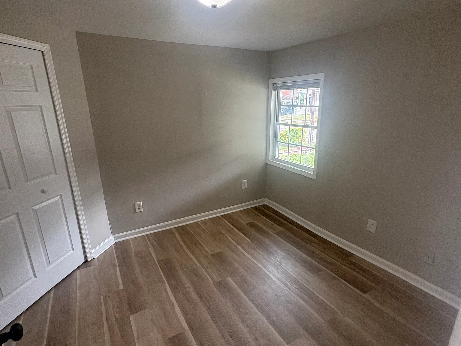 3 bed, 1.5 bath, 900 sqft, $1,750 — Photo 4