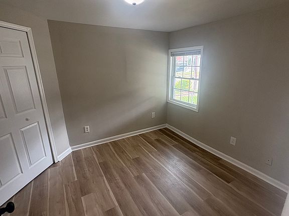 4th image of 1143 23rd St