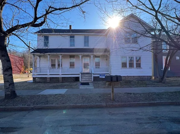 907 Forest, 907 Forest St #3, Eau Claire, WI 54703