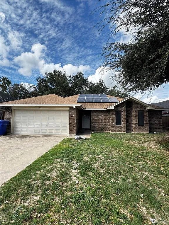 3 bed, 2.0 bath, 1464 sqft, $1,800 — Photo 3