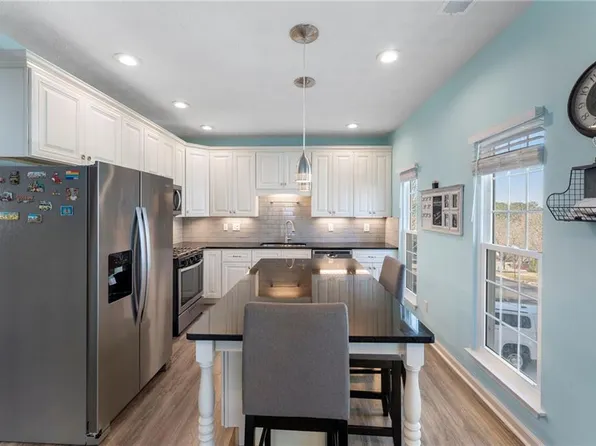 4074 Spring Cove Dr, Duluth, GA 30097