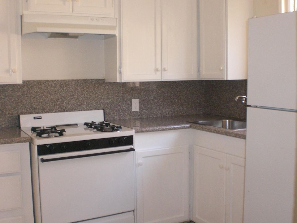 1st image of 2278 Newport Blvd APT 8
