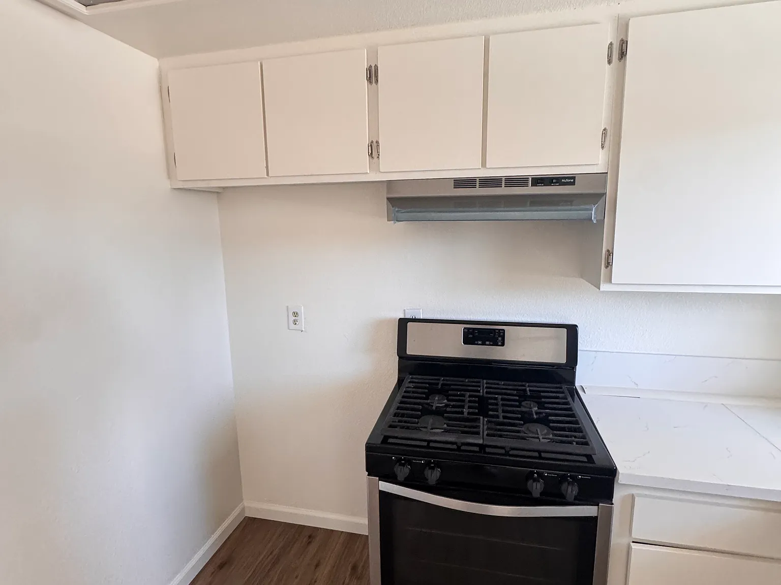 1 bed, 500 sqft, $1,650 — Photo 4