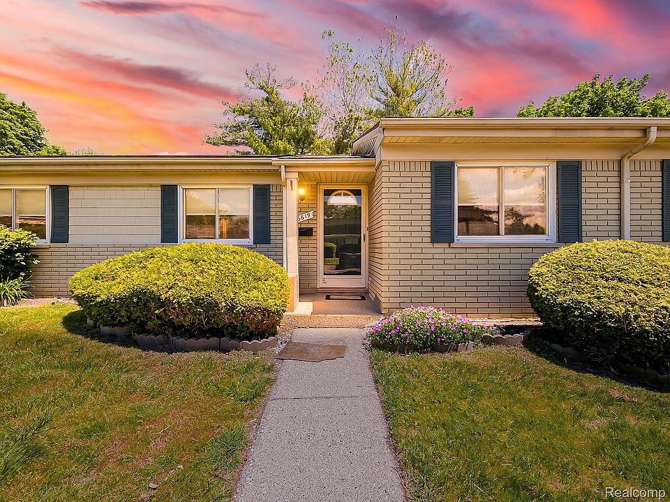 1st image of 26619 Franklin Pointe Dr
