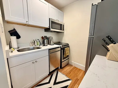 337 Beacon St #8 Photo 1