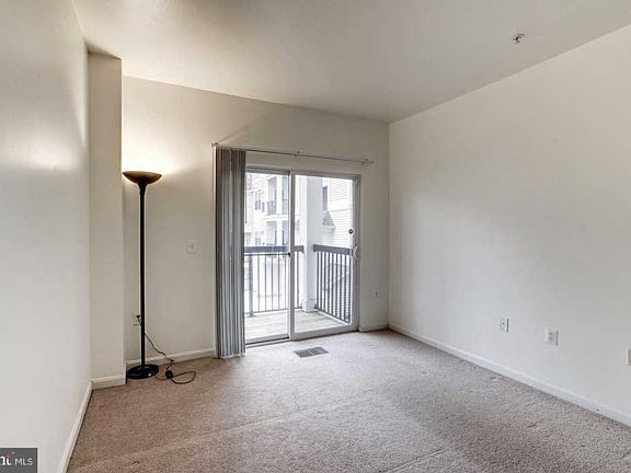 5th image of 11319 Aristotle Dr #3-106
