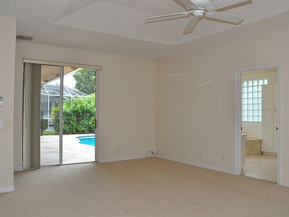 2nd image of 7270 NW 60th Ln