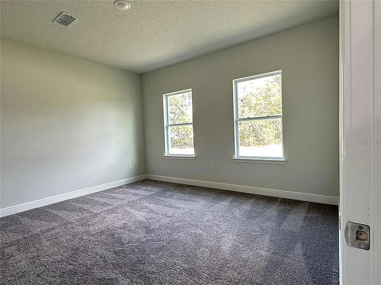 149 Maple Dr — Photo 20