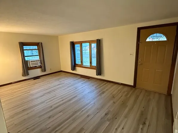 7066 Southern Blvd, Youngstown, OH 44512