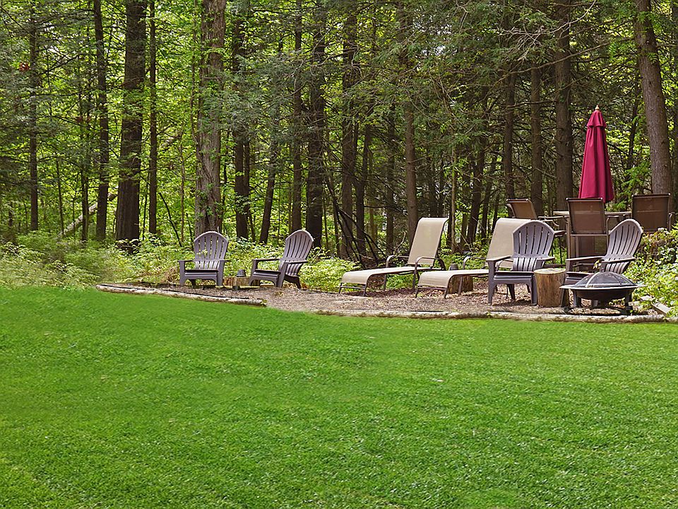 2nd image of 12 Roosevelt Dr
