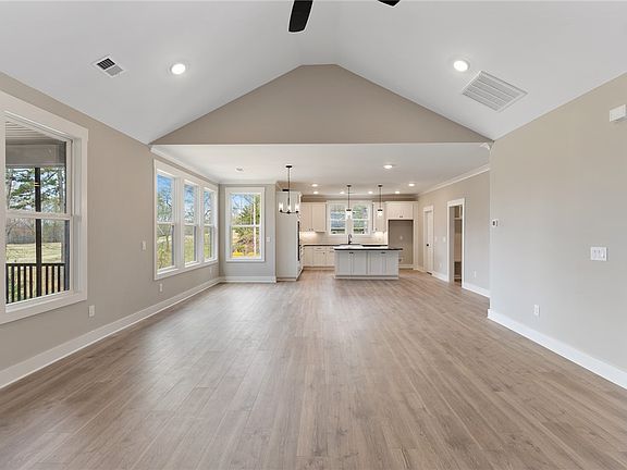 5th image of 1816 Cross Creek Dr