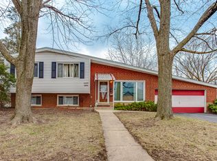 1001 S Charlotte St, Lombard, IL