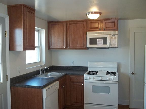 5th image of 21 Picotte Dr #C