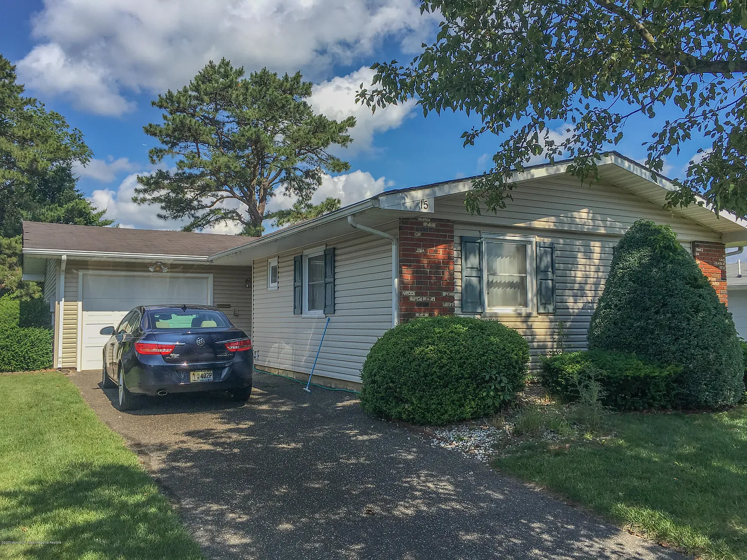 15 Melville Ln photo 1