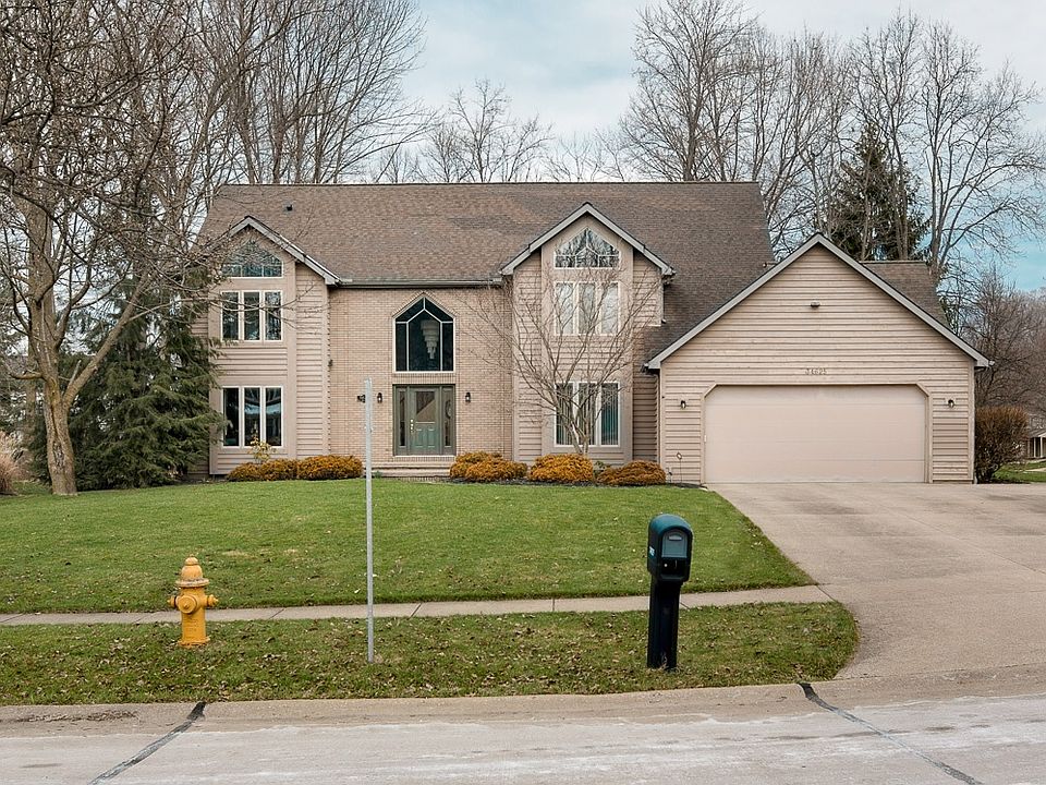 1st image of 34625 Blue Heron Dr