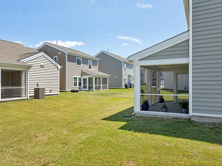 129 Corcoran Ln — Photo 41
