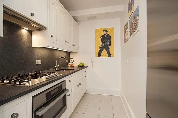 Rented by R New York | media 47