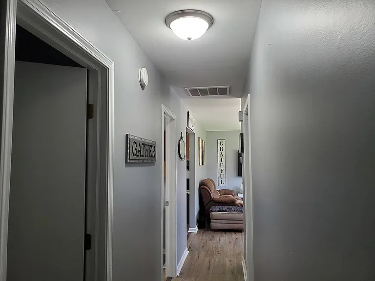 807 S Walnut St — Photo 8