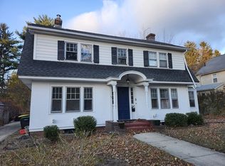 32 Edgewood Ave, Longmeadow, MA 01106