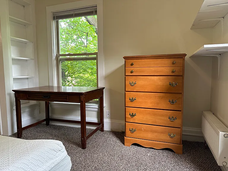110 Heights Ct #6 — Photo 4