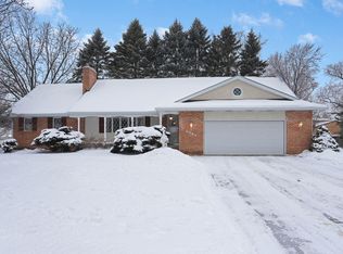 2083 Charles St N, North Saint Paul, MN 55109