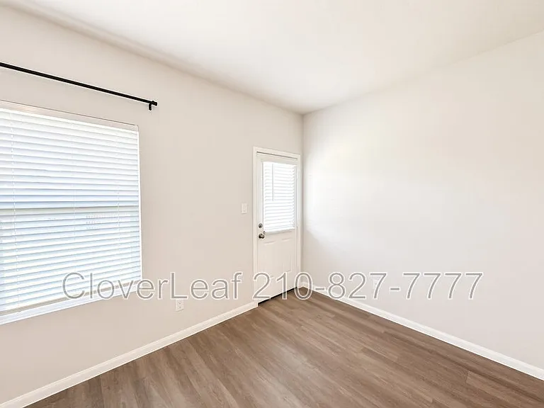 7939 Dovers Den — Photo 33