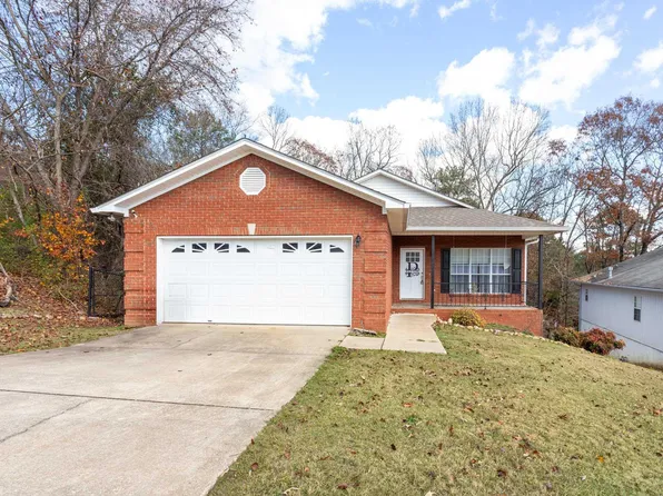 2703 Martha Brooks Ln, Anniston, AL 36207