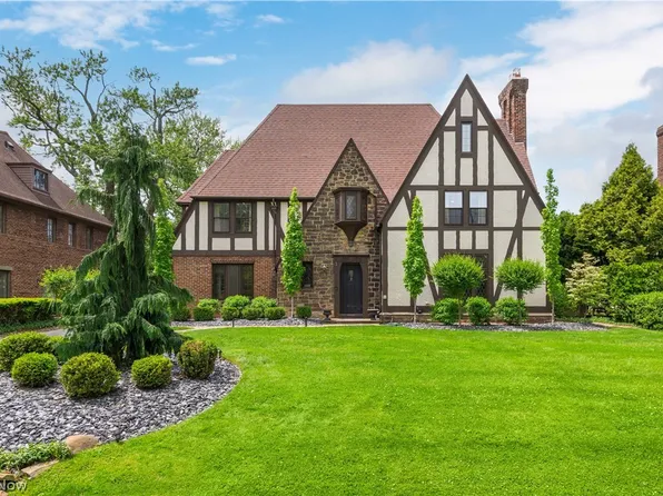 3002 Manchester Rd, Shaker Heights, OH 44122