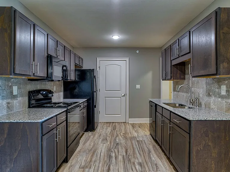 Grand Reserve at Canton — Photo 15