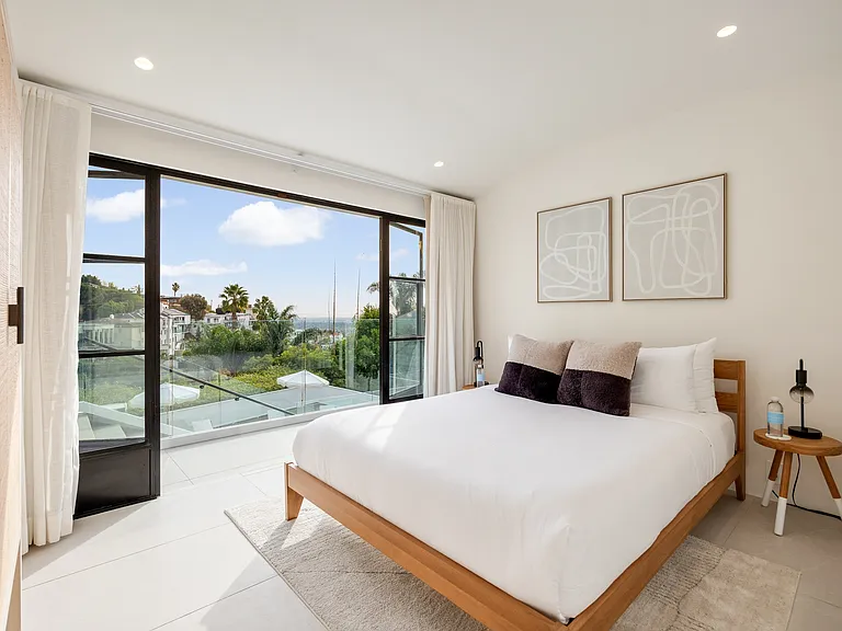 Elegant comfort paired with stunning scenery.