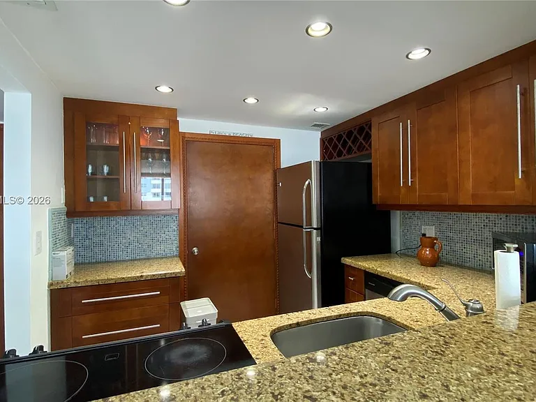 401 Ocean Dr #722 — Photo 19