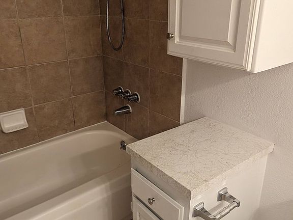 5th image of 1410 Alanna Dr SE APT 3A