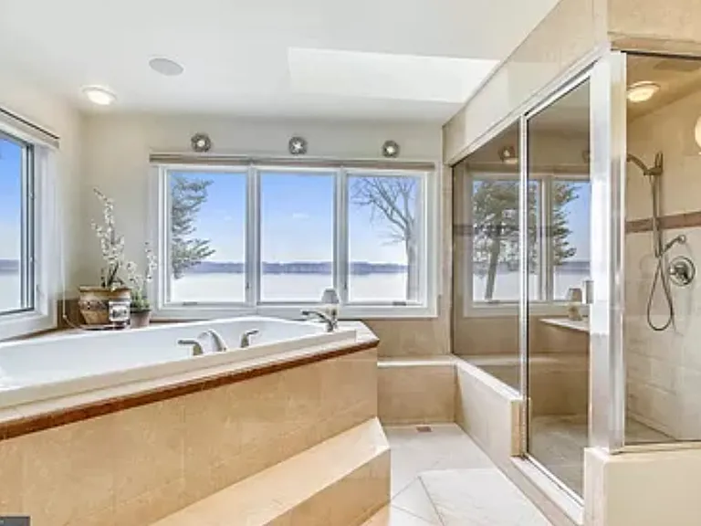 784 Locust Cir — Photo 6