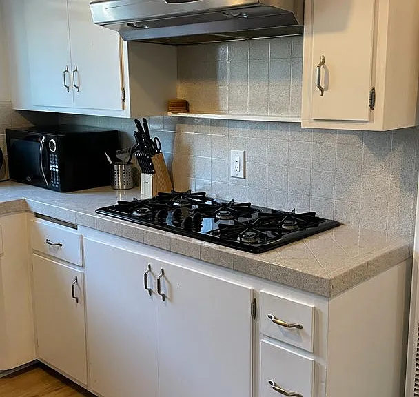 1401 Manhattan Beach Blvd — Photo 9