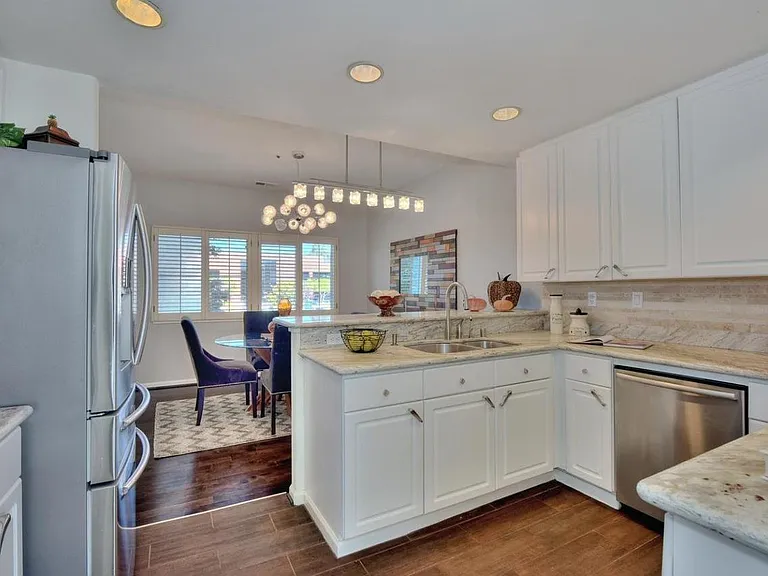 101 Emerald Bay Ln — Photo 8