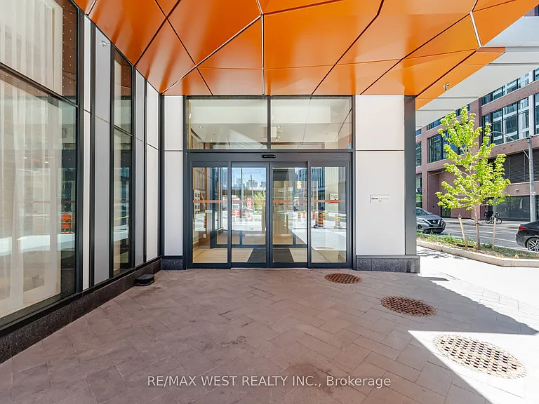 15 Richardson St #2101 — Photo 4