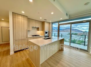 238 Leon Ave #1602, Kelowna, BC V1Y6H9