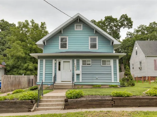 1529 32nd St, Des Moines, IA 50311