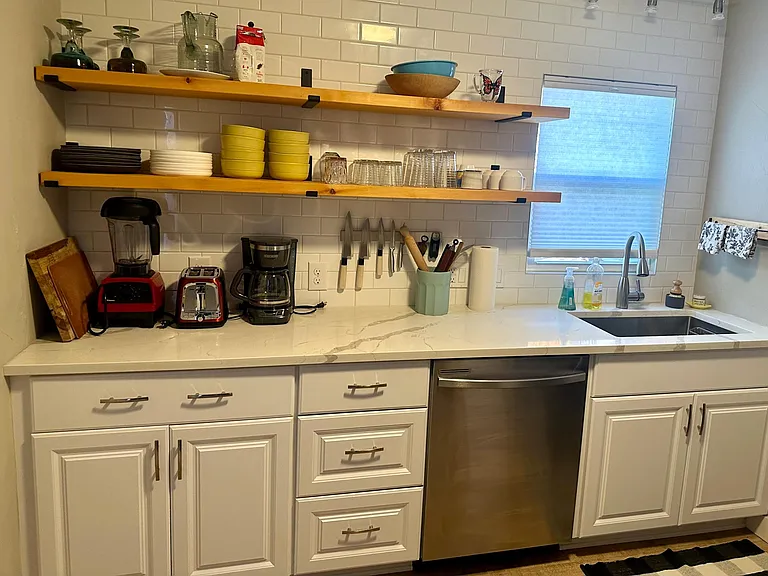 Kitchen with great work space