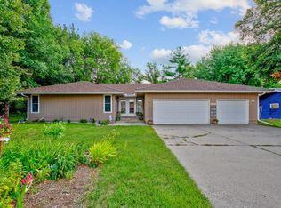 1601 Knollwood Dr, Fairmont, MN 56031