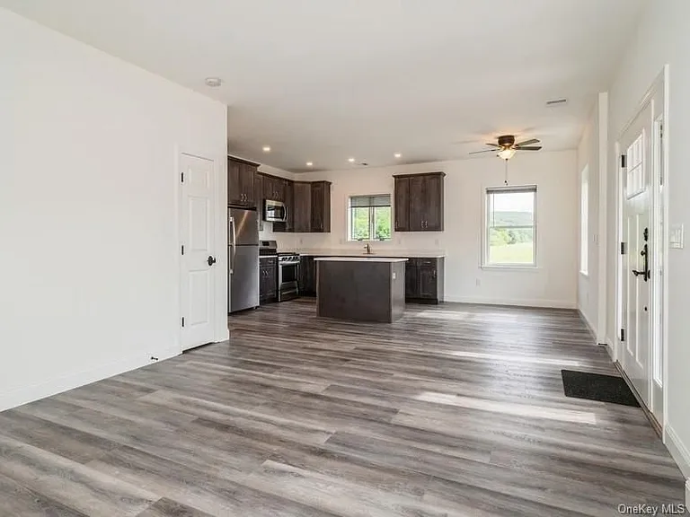 101 Duncan Rd — Photo 12