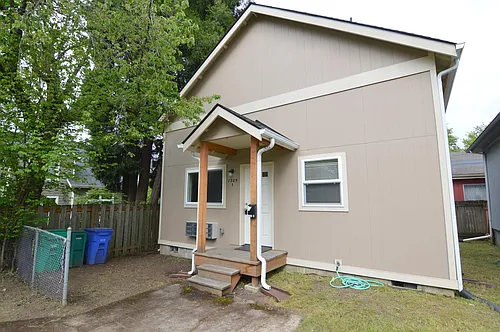 1305 NE Liberty St #B Photo 1 1305 NE Liberty St #B Photo 1