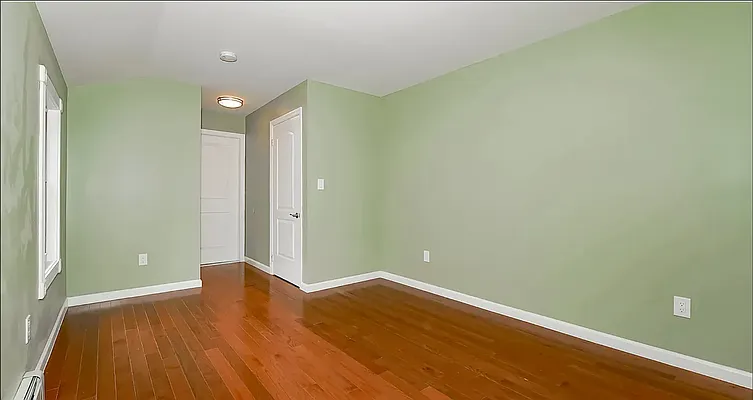 Rented by Compass | media 9