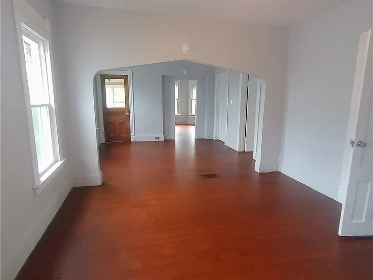 406 Union Pl — Photo 8