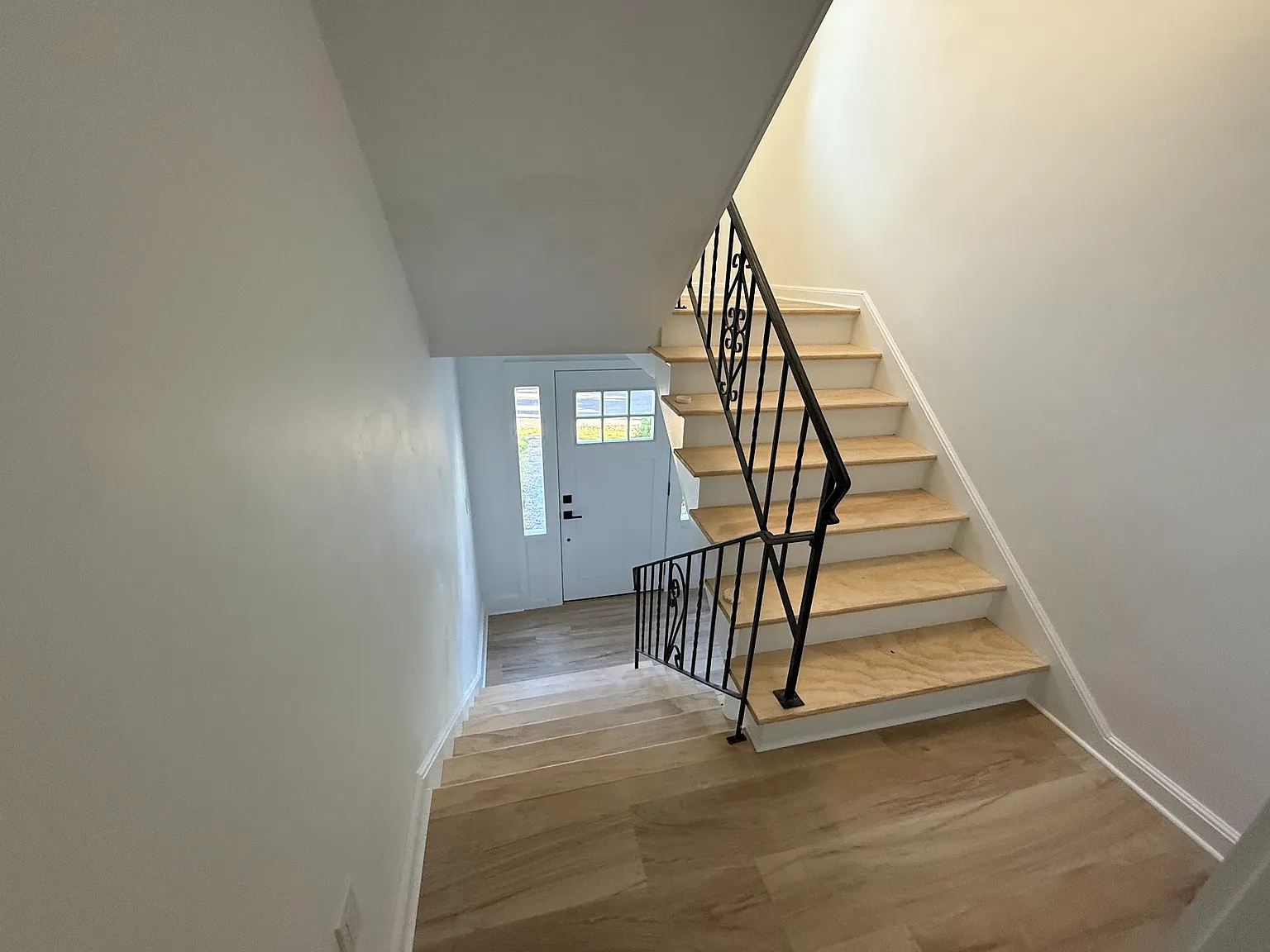 3 bed, 1000 sqft, $3,500 — Photo 4