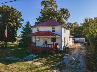 208 N Main St, Dana, IL 61321