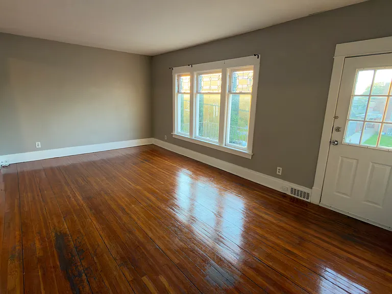 411 Minnesota Ave #2 — Photo 3
