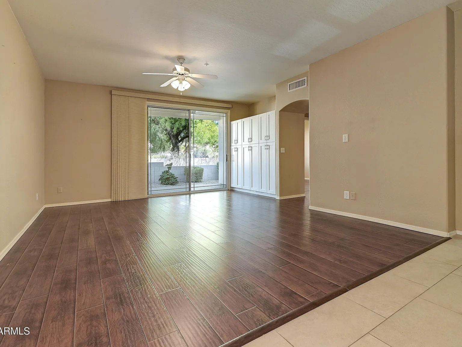 2 bed, 2.0 bath, 1439 sqft, $1,900 — Photo 3
