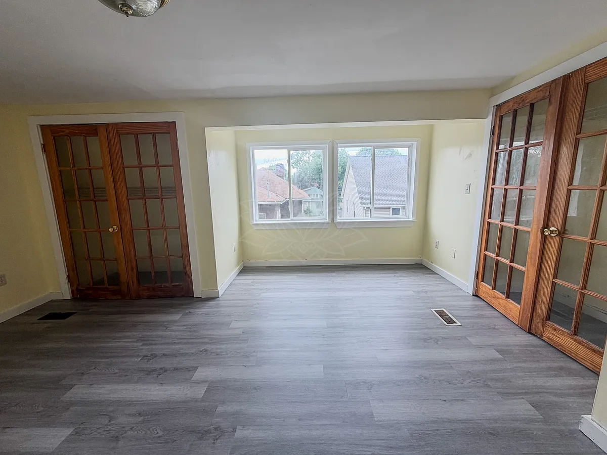 Building Photo - 79 Baker St #4