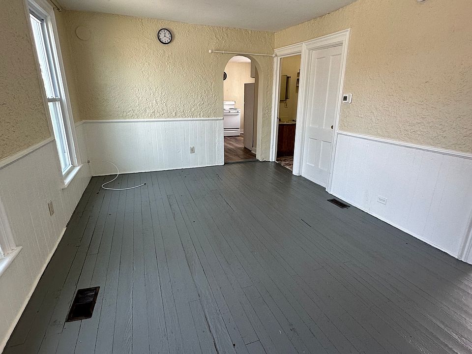 1st image of 109 Liberty St APT 1